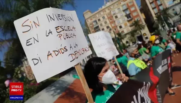 Părinții din Spania nu vor să-și trimită copiii la școală. ”Nu ne folosiți copiii drept cobai în experimentul vostru!”