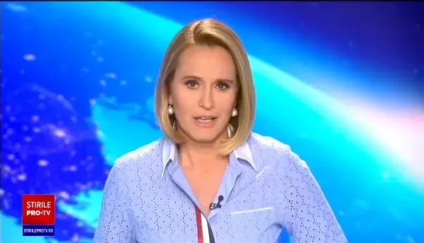 Un parlamentar britanic, întrerupt de copii în timpul unui interviu live. „O să te pictez pe faţă într-un minut”