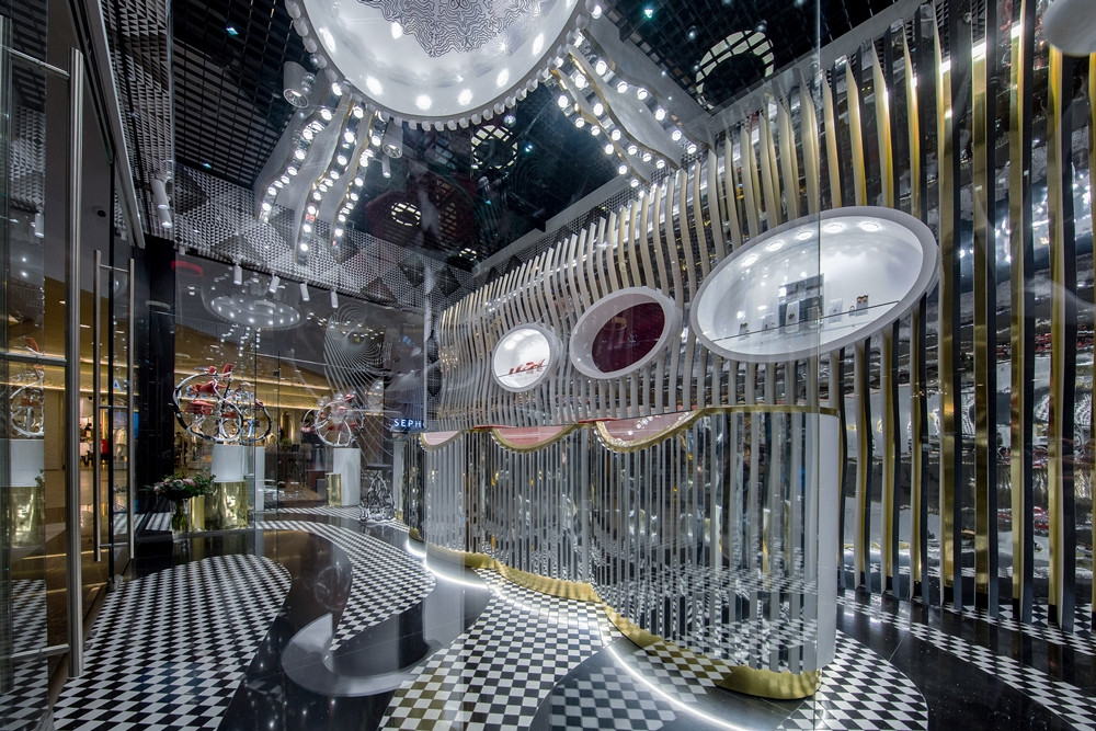 (P) Locația Sabion din Iulius Mall Cluj Napoca - finalistă la marele concurs internațional de design interior SBID