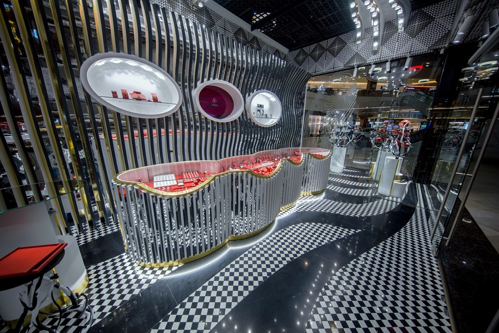 (P) Locația Sabion din Iulius Mall Cluj Napoca - finalistă la marele concurs internațional de design interior SBID