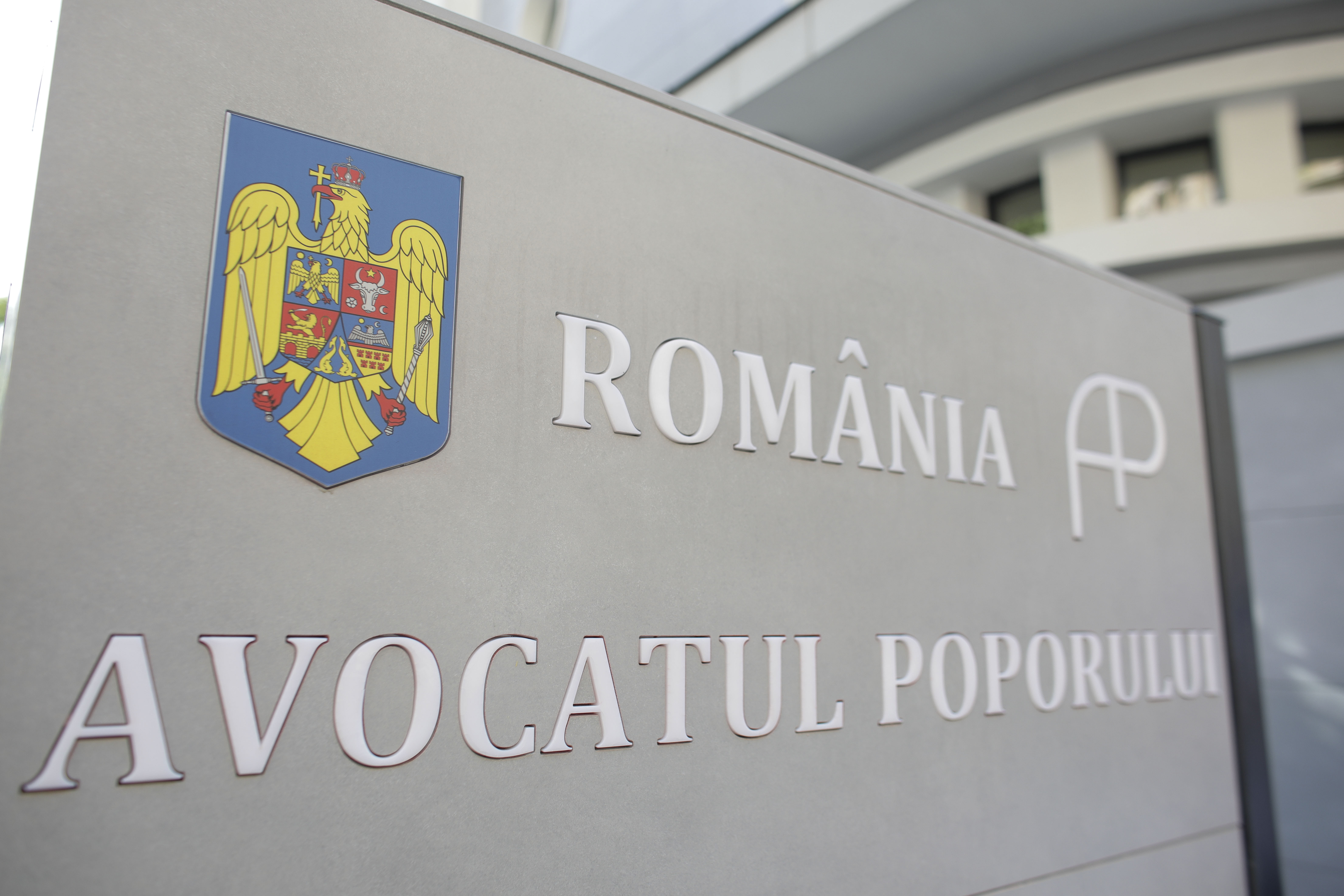 Avocatul Poporului: Am făcut recomandări pentru plafonarea preţurilor la alimente şi medicamente. Văd că preţurile au crescut