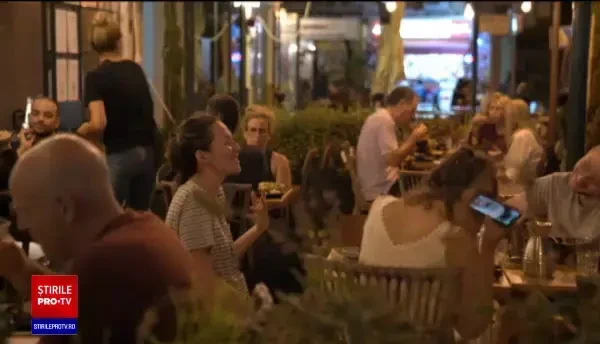 Țara care intră din nou în carantină totală. Școlile şi mallurile vor fi închise, oamenii nu se pot depărta de casă