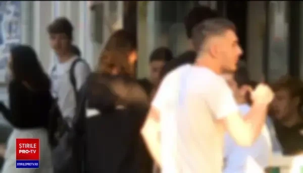 Cum sunt respectate, de fapt, măsurile de protecție de către elevi: "Dacă ieși la țigară nu-ți pui masca"