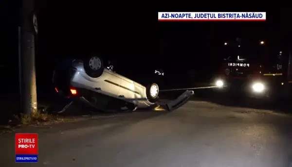 Accident grav pe o șosea din județul Bistrița-Năsăud. Un tânăr de 26 de ani și-a pierdut viața