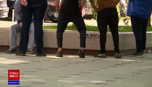 Sute de firme își testează pentru Covid-19 angajații care se întorc din concediu ori au lucrat de acasă