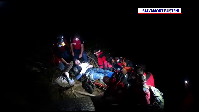 Incidente pe cărările de munte din Bucegi. Un bărbat a suferit dublă fractură la un picior