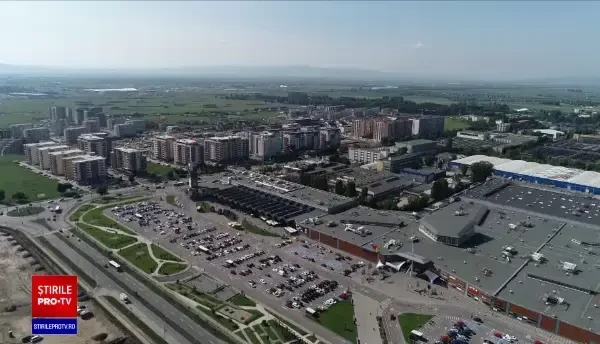 Din ce în ce mai mulţi români cumpără locuinţe cu banii jos