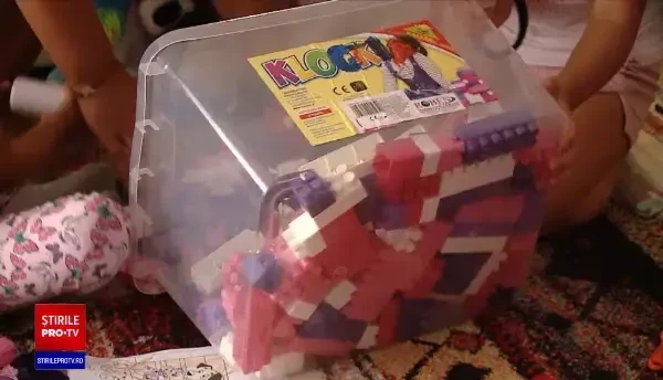 Cum a influențat epidemia de COVID-19 vânzările de jucării. "Le-am cumpărat să nu ne mai ceară telefoanele"
