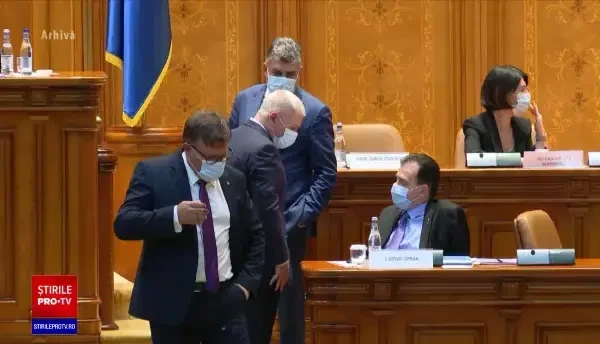 Urmează o săptămână de foc în Parlament. Orban vrea să împiedice adoptarea rectificării bugetare în formă votată de PSD