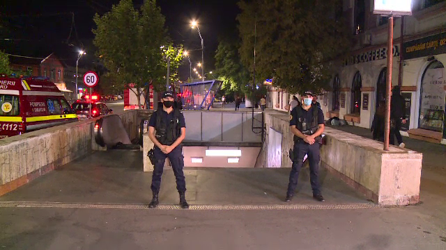Scurt-circuit la metrou. Călători evacuați în stația Tineretului