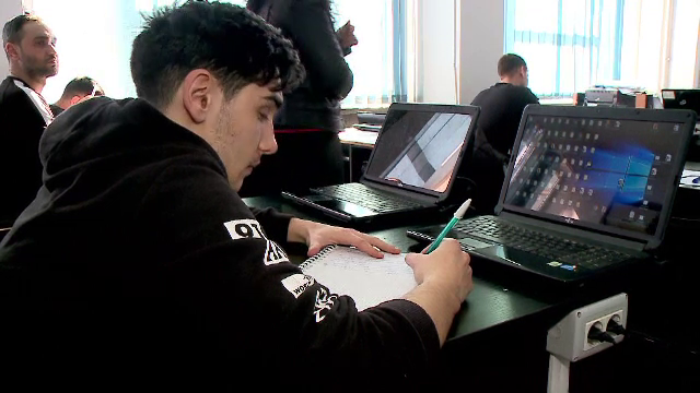 Numărul locurilor bugetate la universităţile din ţară va creşte în această toamnă. Cum va fi viața de student în pandemie