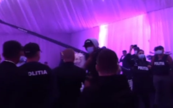 Un bărbat din Buzău, amendat, după ce a organizat un botez cu 250 de invitați. Nașul copilului ar fi fost Adrian Minune