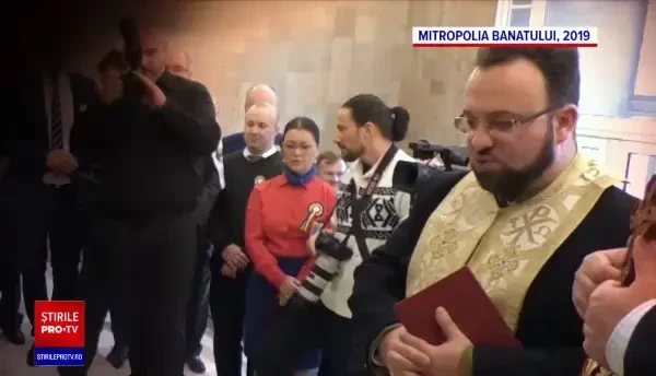 Preotul din Timișoara ăpus de Covid-19 a lăsat în urmă trei copii. Situația din țară este din ce în ce mai gravăPreotul din Timișoara ăpus de Covid-19 a lăsat în urmă trei copii. Situația din țară este din ce în ce mai gravă