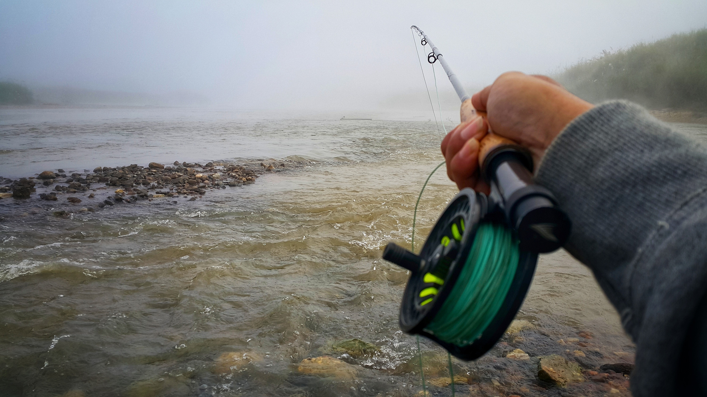 Descoperire macabră. Ce a găsit un bărbat în timp ce pescuia: „Am văzut un picior. A fost oribil”