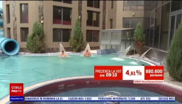 Băile Felix, destinația potrivită indiferent de anotimp. Turiștii fac baie afară, în apa termală