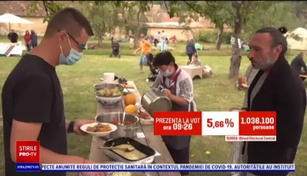 Gustări cu preparate tradiționale, rețeta de salvare a turismului local. Brunch-urile de weekend sunt organizate în curte