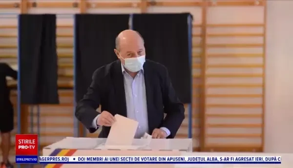 Primele declarații ale lui Traian Băsescu. ”Bine că a plecat doamna de la Voluntari. Și câți bani a băgat...”