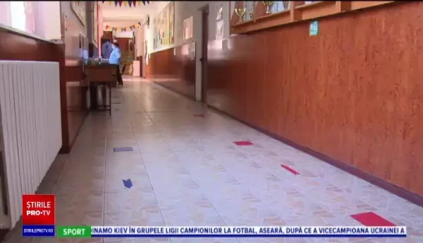 Școlile din Galați și Arad au intrat în scenariul galben. Elevii vor merge alternativ la ore