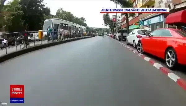 Poliția face apel la cei care merg cu trotineta și bicicleta să poarte cască și să învețe circulație rutieră