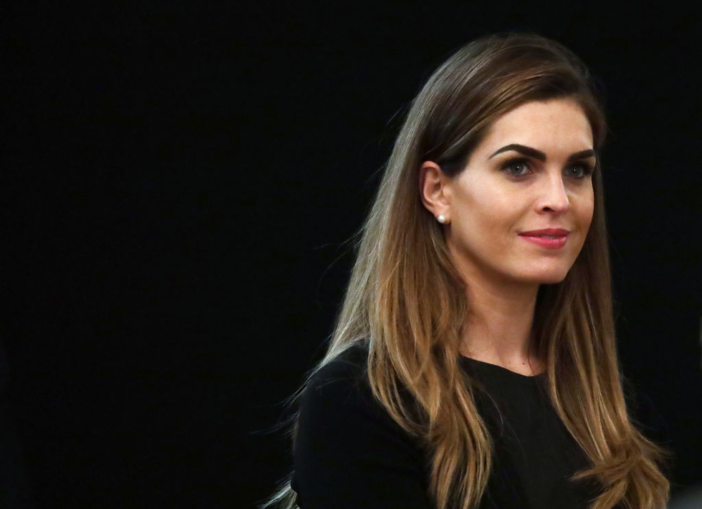 Cine e Hope Hicks, femeia care l-a infectat pe Donald Trump cu Covid-19