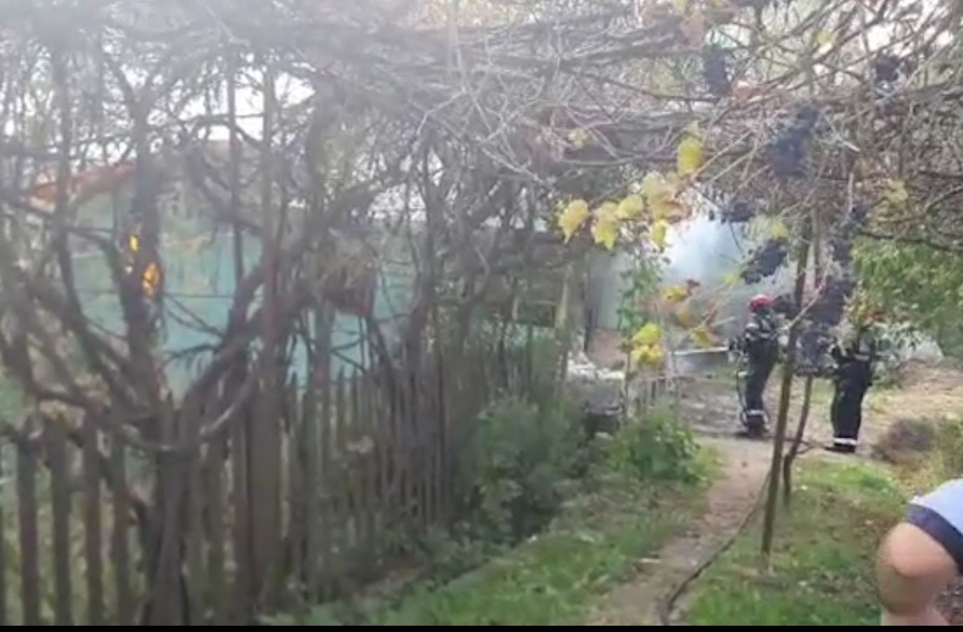 O doctoriță pensionară a murit mistuită de flăcări, în casa ei din Dâmbovița. Femeia avea 86 de ani