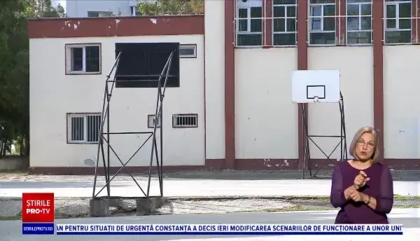 Scandalul copiilor amendați de la școala din Constanța capătă proporții. Ce decizie a luat directorul