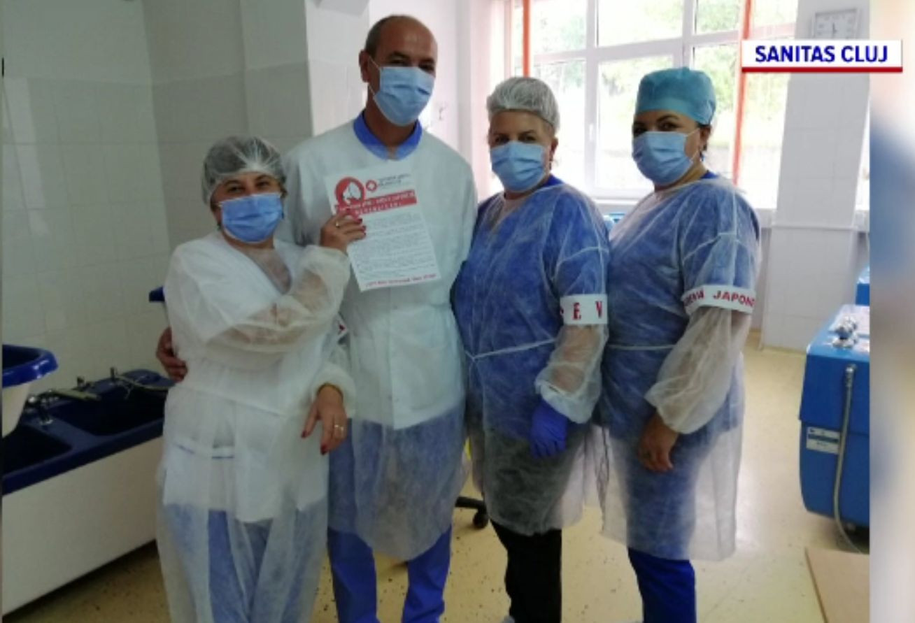 Sindicaliştii Sanitas au intrat în grevă japoneză. Nu îşi vor întrerupe activitatea