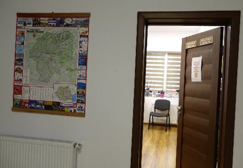 Primar reales, acuzat că a agresat-o pe contabila instituției în propriul birou. Care este motivul