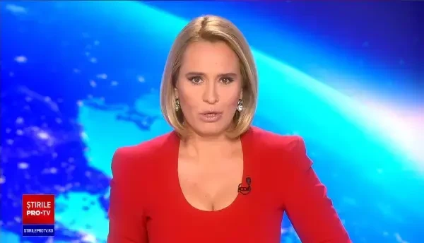 Rechin filmat la câțiva centimetri de un surfer. Ce s-a întâmplat mai departe