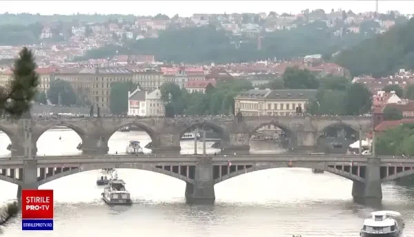 Recorduri de noi îmbolnăviri în Franța şi Cehia. Situaţia se agravează în toată Europa