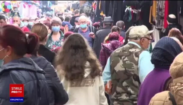 Oamenii nu poartă masca nici în orașe cu multe cazuri de coronavirus. Ce scuze au