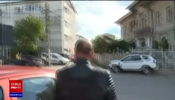 Explicaţiile celor prinşi de poliţie fără mască. "Stau să mă sufoc, ca prostul?!"