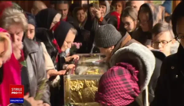 Nici pelerinajul de Sfântul Dumitru din Bucureşti nu va mai avea loc. Patriarhia: „Un excesiv superior dispreț”