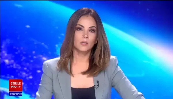 Momentul în care o mașină e spulberată de tren. Ce s-a întâmplat cu șoferul