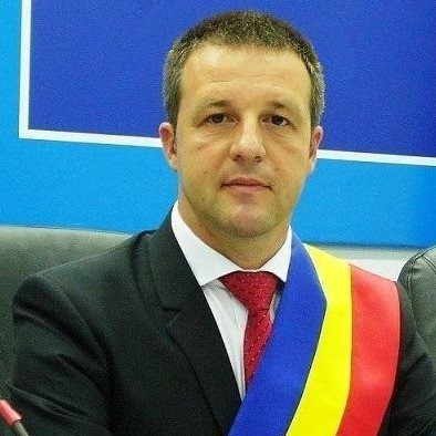 Primarul municipiului Brăila, despre purtarea măștii de protecție în oraș: „O poartă cine dorește”