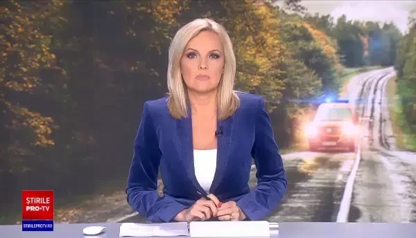 Un autocar plin cu oameni și o dubă s-au ciocnit în Argeș. Opt persoane sunt rănite