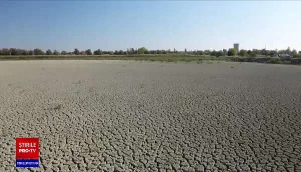 Lacul de 400 de hectare din România care s-a trasformat în deşert. "Dezastru ecologic"