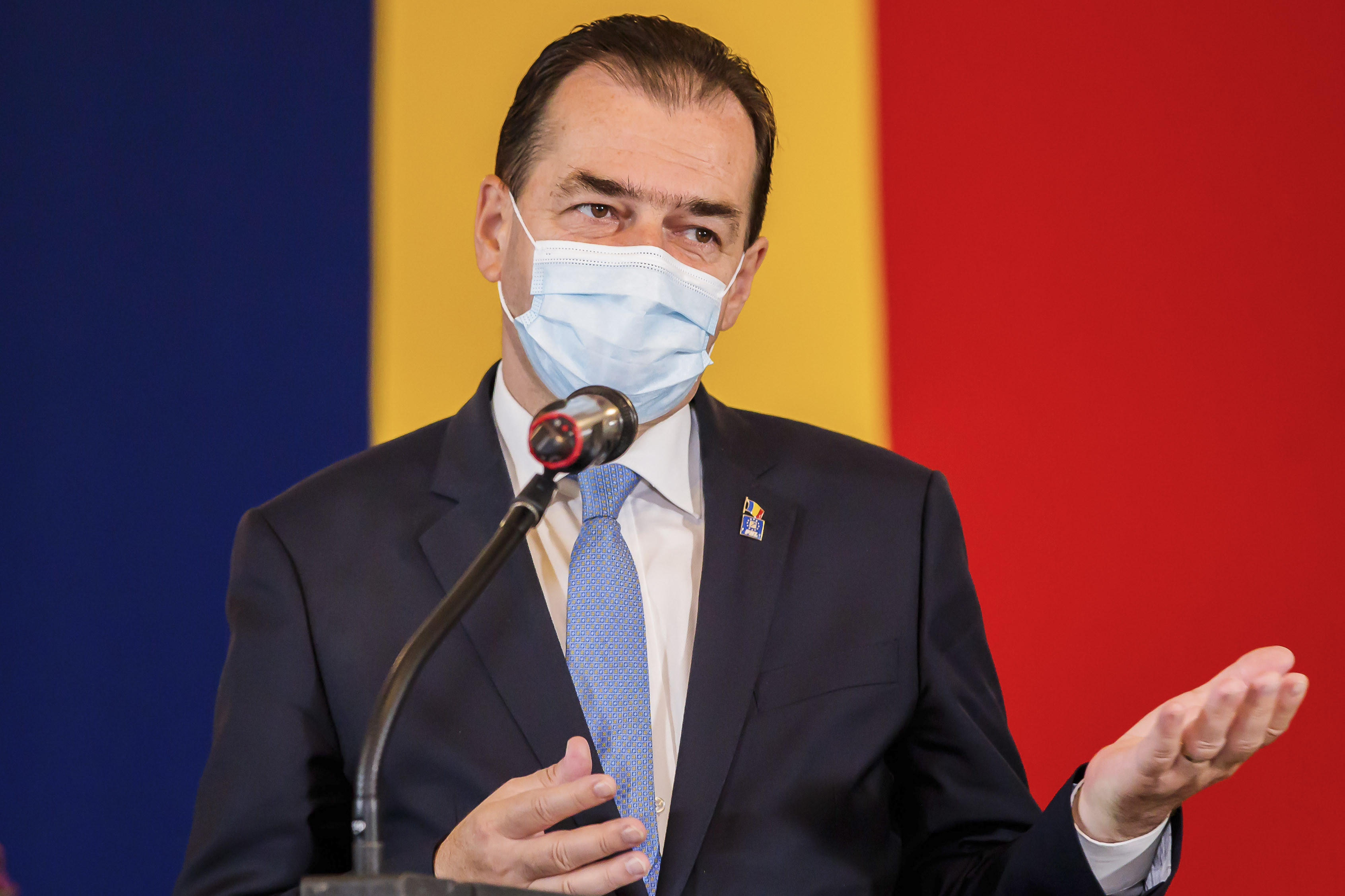 Ludovic Orban, despre explozia cazurilor de Covid-19: Îmbolnăvirea elevilor nu se produce în şcoală