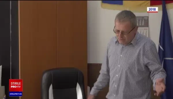 Primarul din Prahova condamnat pentru pornografie infantilă, sprijinit de cetățeni. "E om cumsecade"