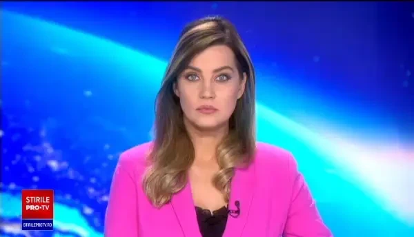 Bărbatul care și-a ucis soția iar apoi s-a fotografiat lângă trupul ei, condamnat la 10 ani de închisoare