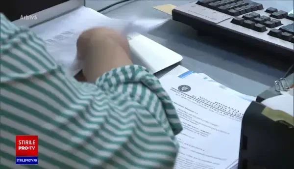 Băncile au reactivat popririle pe conturi, suspendate în pandemie. Motivul este incredibil