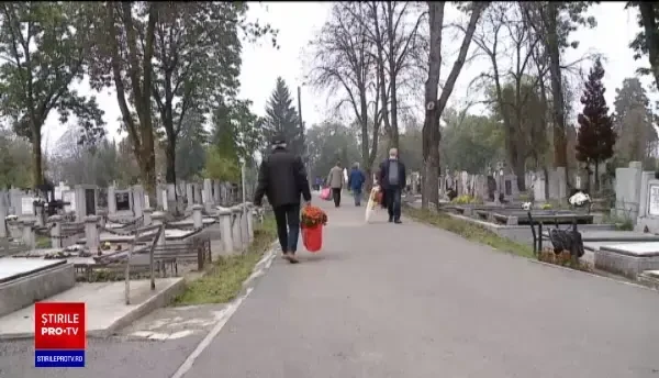 Clujenii care nu pot ajunge la cimitir de Ziua morților pot apela la voluntari