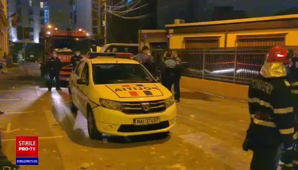 O clădire monument istoric din centrul Capitalei s-a prăbuşit. Nu sunt persoane rănite