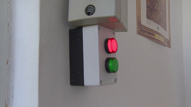 Aplicația dezvoltată de mai mulți elevi dintr-un liceu din Târgu Jiu, care nu permite accesul celor fără mască