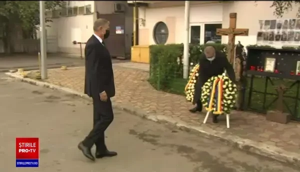 Cinci ani de la tragedia Colectiv. Rudele îndurerate și oameni de rând s-au rugat pentru cei dispăruți