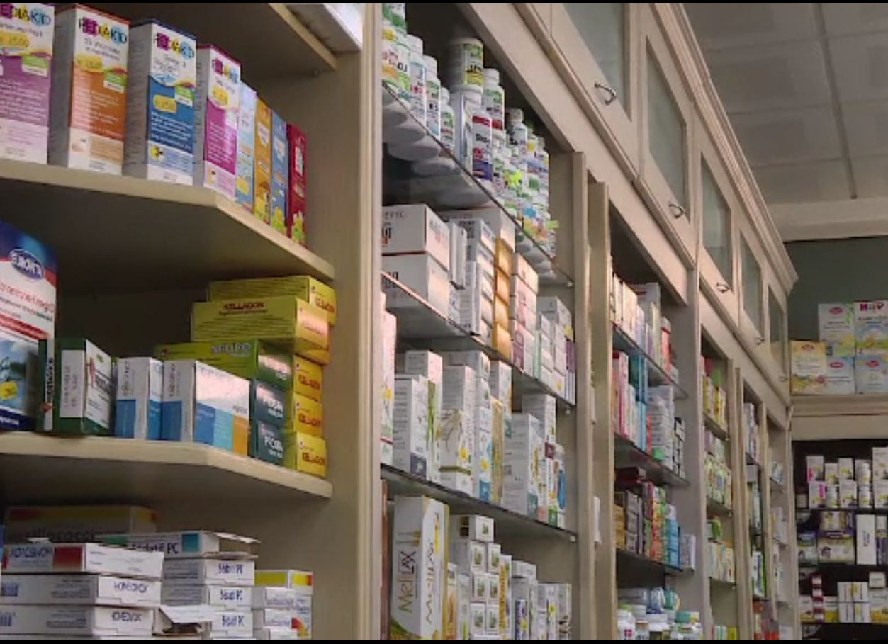 Prin ce trec bolnavii de COVID izolaţi acasă. Medicii de familie nu sunt obligaţi să-i viziteze