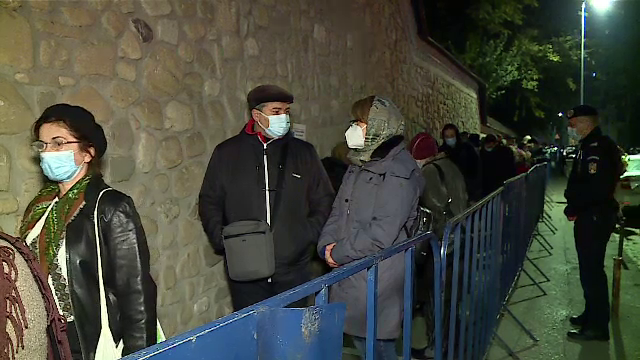 Pelerinaj dedicat Sfântului Nectarie, prăznuit luni, la mănăstirea „Radu Vodă” din Bucureşti