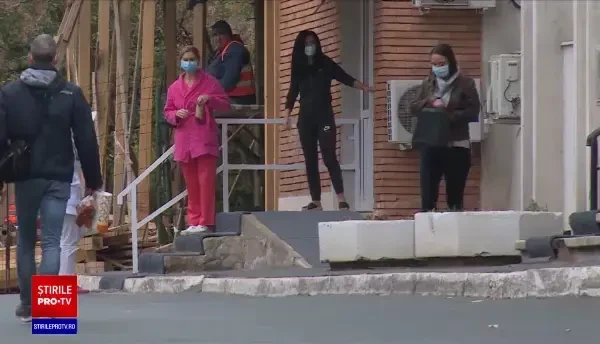 10% dintre bolnavii de Covid-19 din România sunt copii și adolescenți. Cinci dintre ei au murit