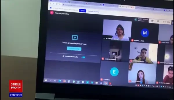 Milioane de elevi au făcut cursuri exclusiv online. Când s-ar putea întoarce la școală