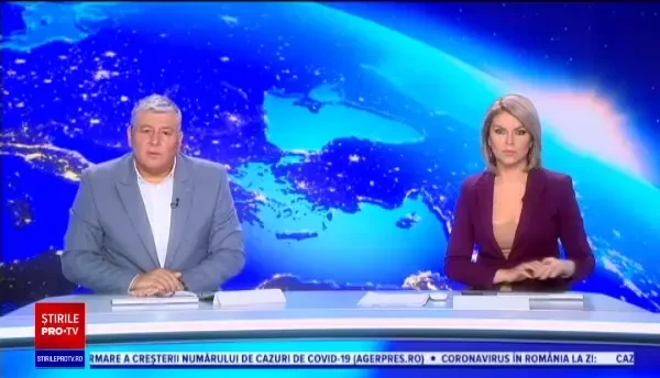 Momentul în care un camion se ciocneşte cu o cisternă, apoi explodează, pe un pod din SUA